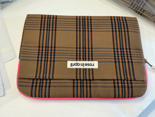 Pochette d’ordinateur tartan Rose in April 13-15 pouces