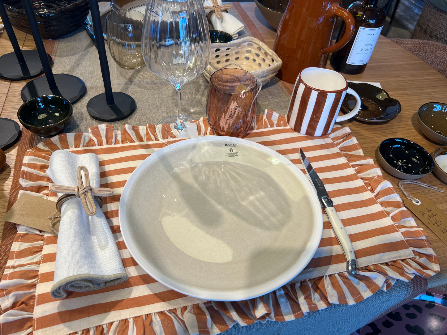 Set de table ocre/blanc