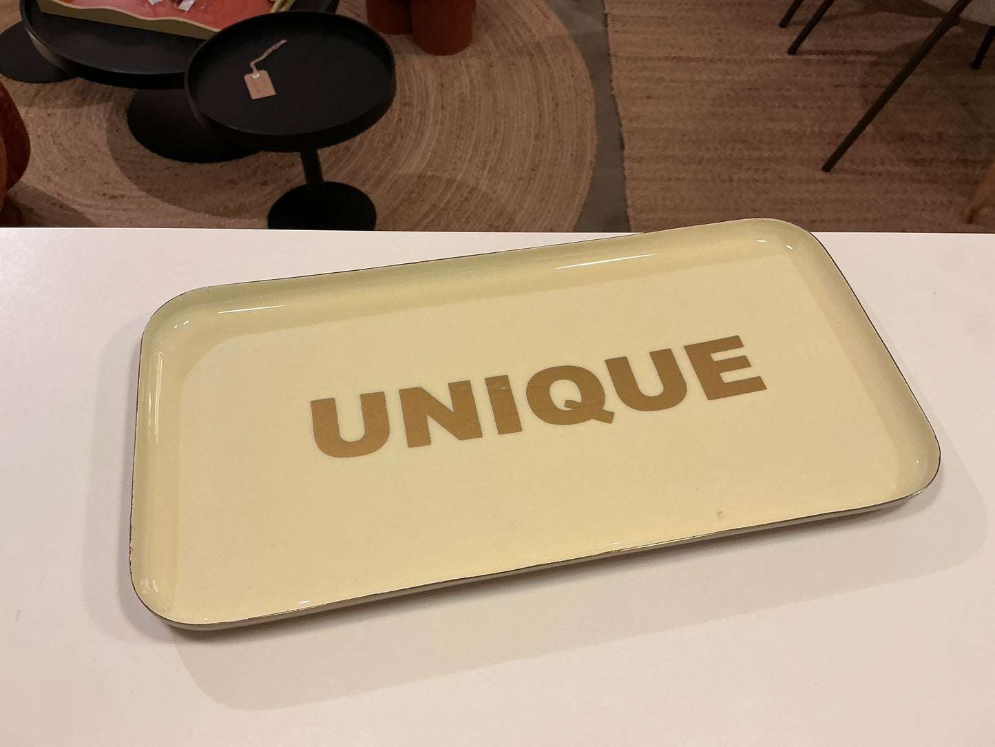 Plateau unique doré
