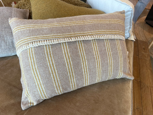 Coussin Carlos chamois   40x60 cm