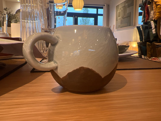 Mug en grès marron
