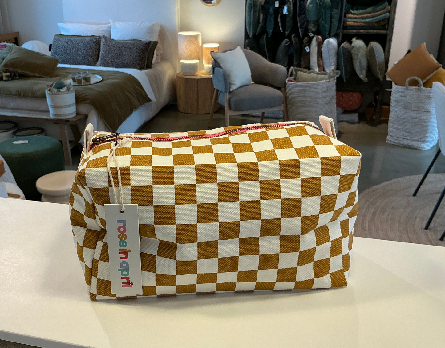 Trousse de Toilette damier écru/caramel Rose in April