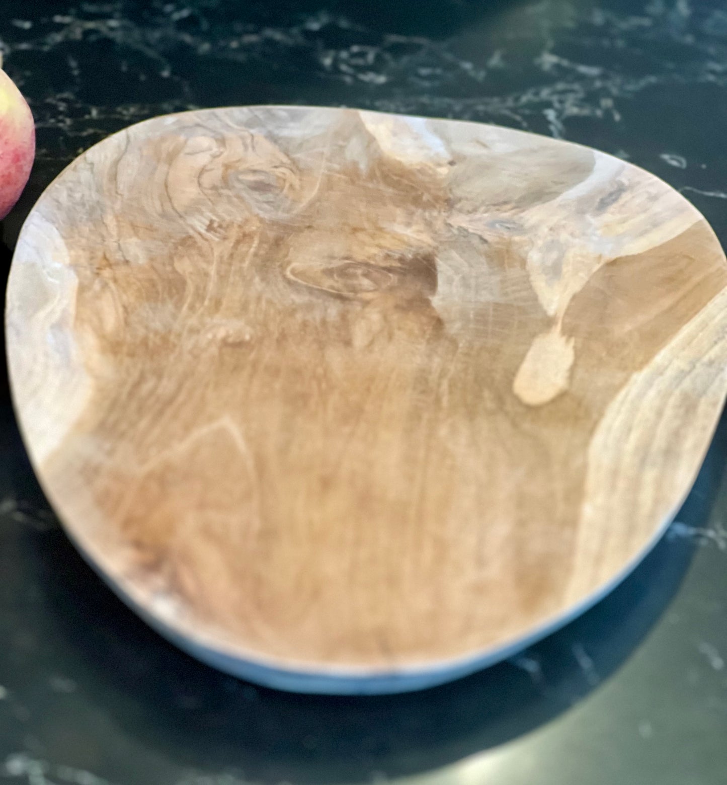 Plateau oval en bois exotique