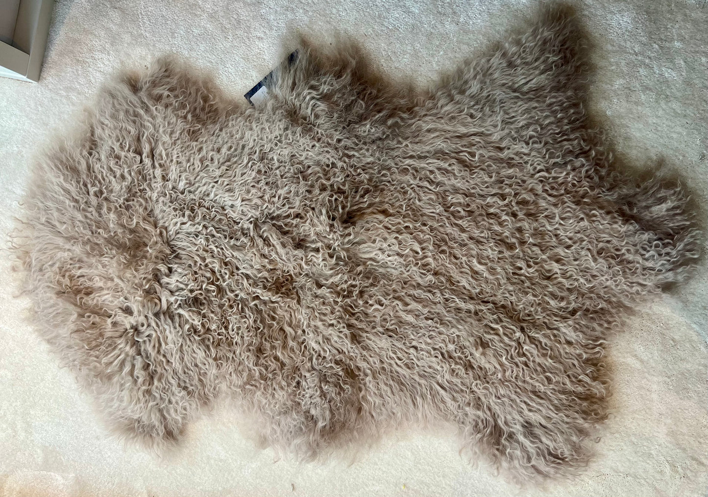 PEAU EN MOUTON D'ISLANDE BEIGE TAUPE