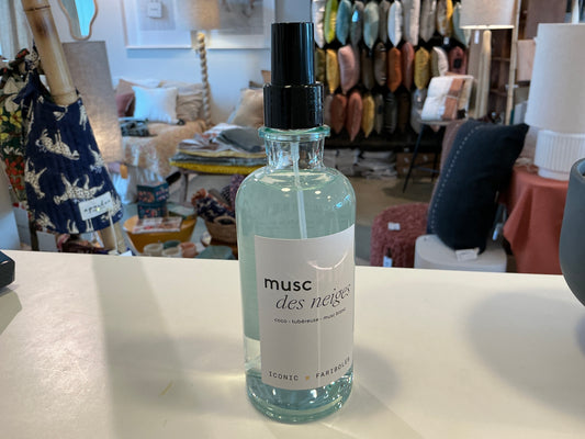 SPRAY ICONIC MUSC DES NEIGES (200 ML)