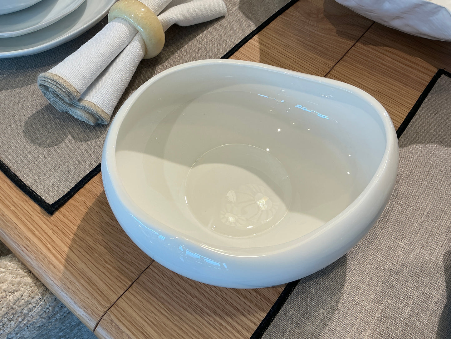 Coupelle ORGANIQUE EN PORCELAINE 19x18 CM
