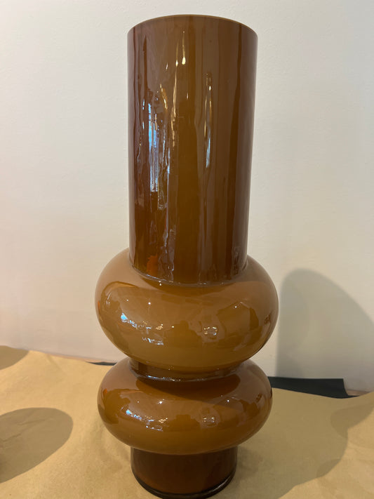 Grand vase en verre marron