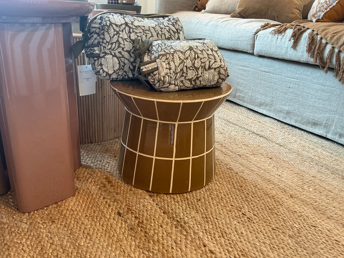 Table d’appoint céramique miel