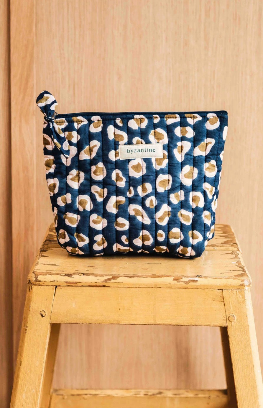 Trousse de toilette carrée léopard marine Byzantine
