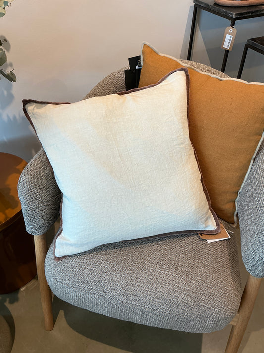 COUSSIN POMAX ALPHA OPPOSITES IVOIRE