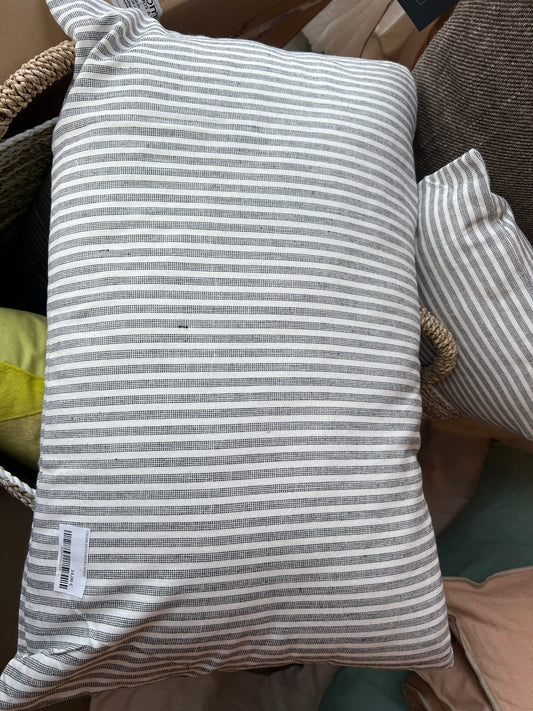 COUSSIN RAYE NOIR ET BLANC