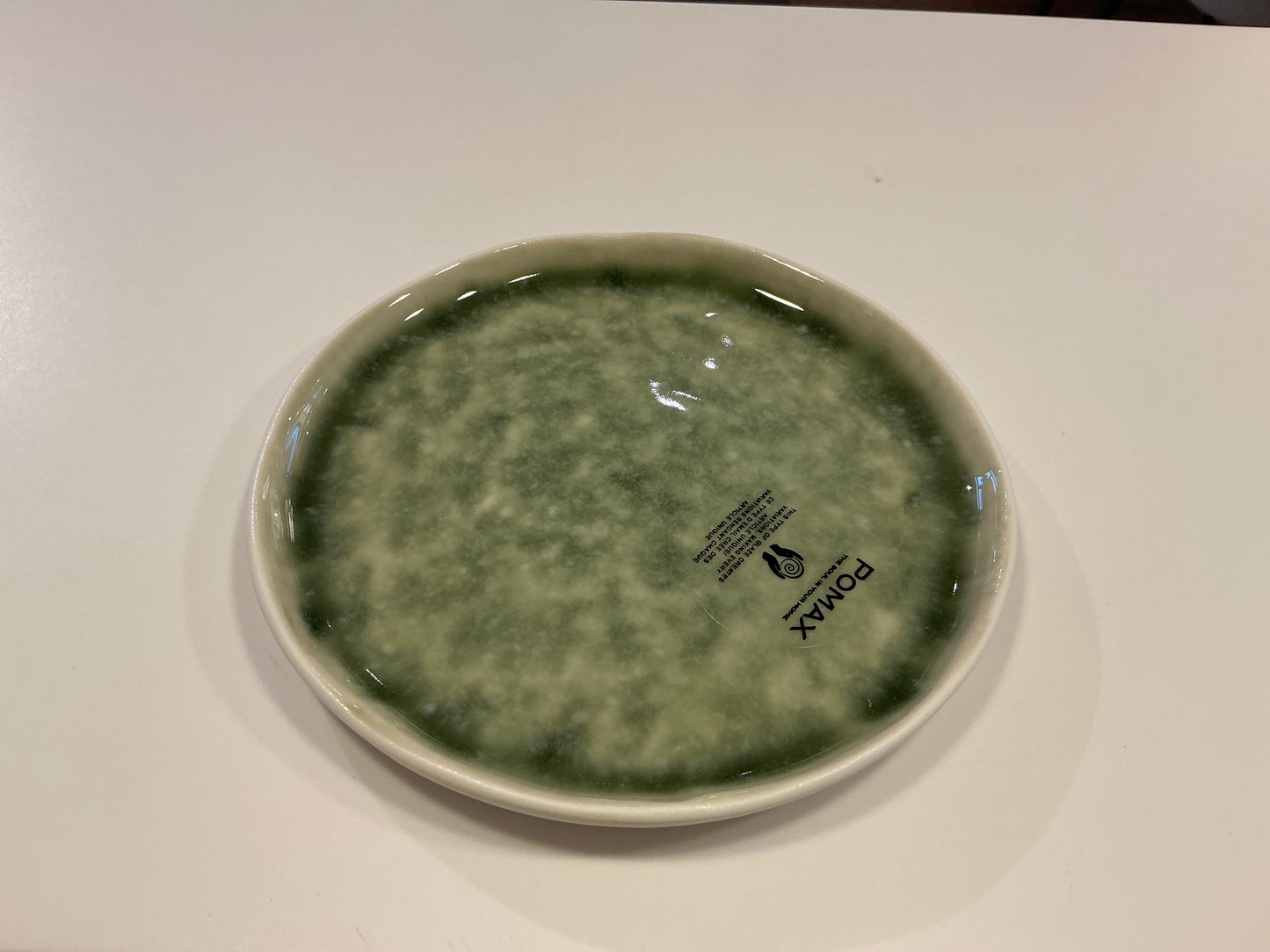 Assiette apéritif vert céladon
