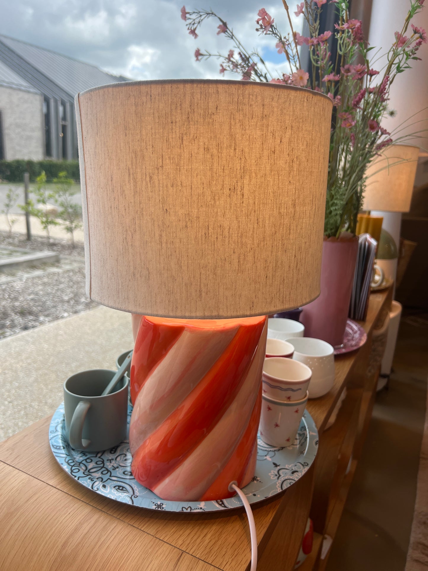 Lampe rouge et rose 25x42 cm