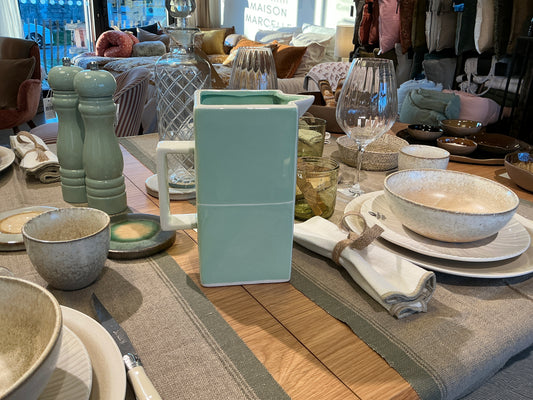 CARAFE VERTE ET BLANCHE