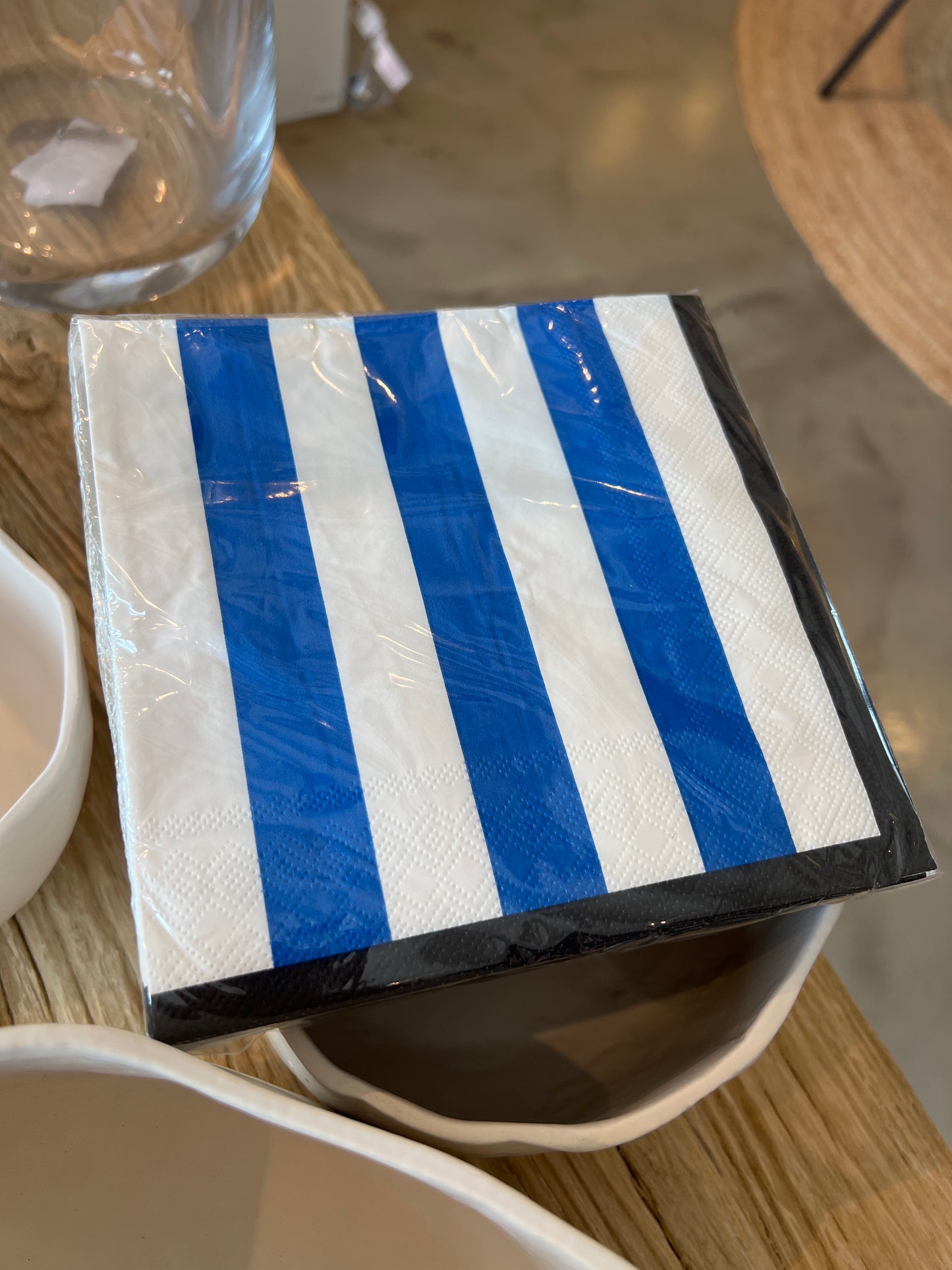 SERVIETTE EN PAPIER RAYURE BLEUE