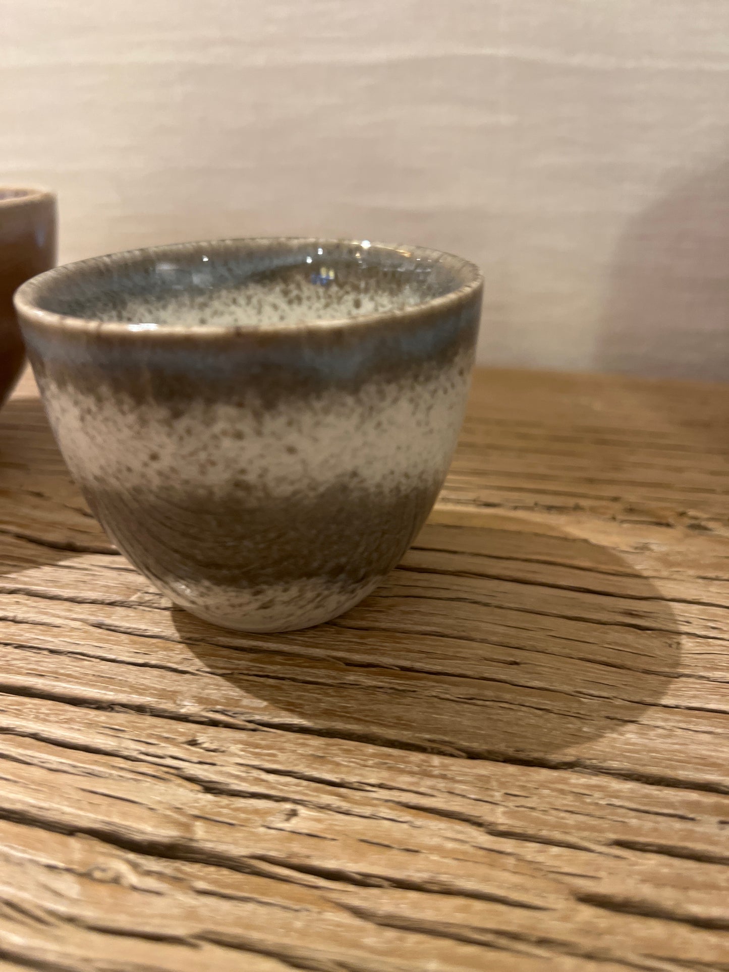 Tasse en grès gris