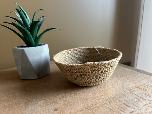 PETITE COUPELLE  EN JUTE