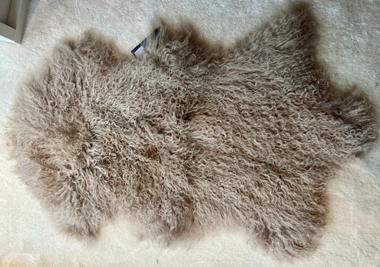 PEAU EN MOUTON D'ISLANDE BEIGE TAUPE