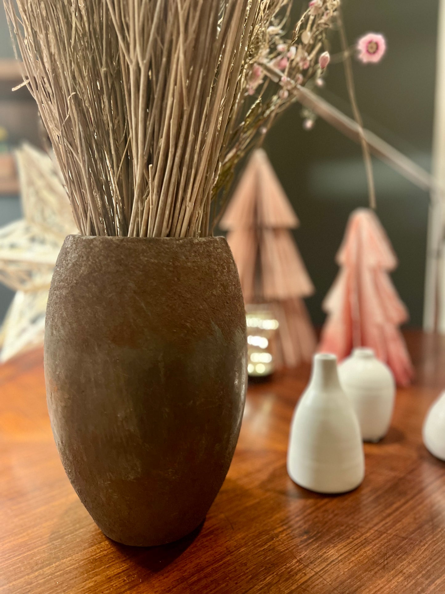 VASE BRUN EN TERRE CUITE ASPECT BRUT