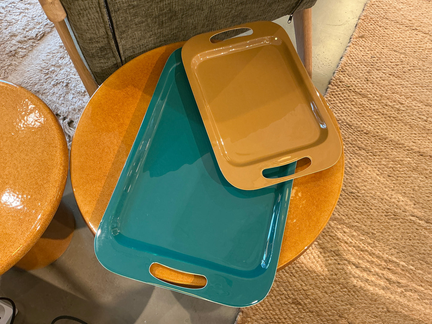 Duo de plateaux bleu canard / moutarde et beige/ terracotta 45 /35